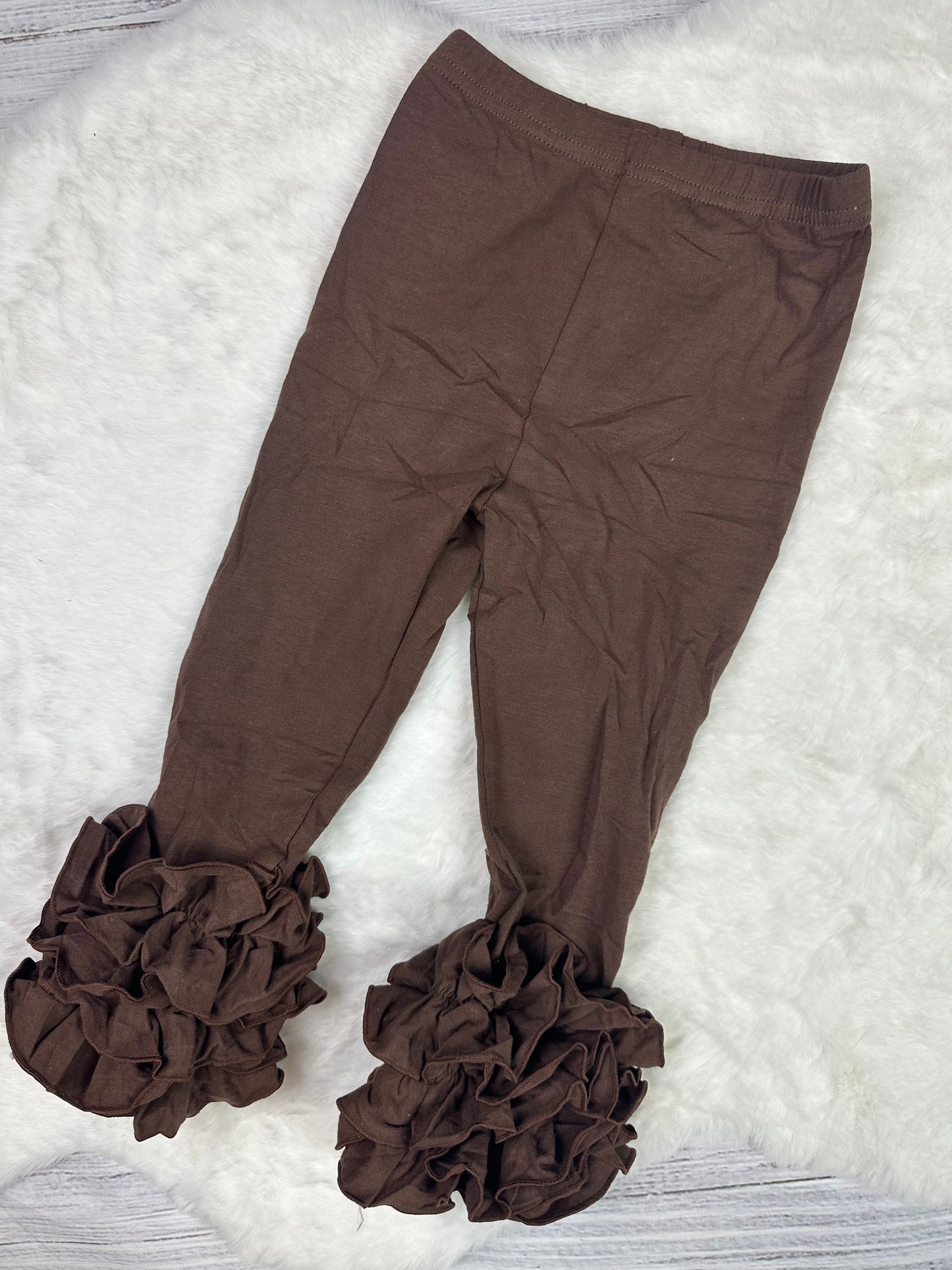 Girls: Brown ruffled leggings